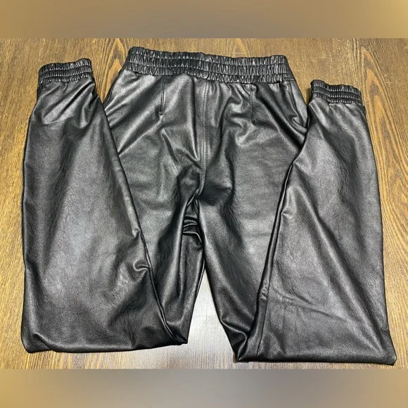 Spanx by Sarah Blakely Faux Leather Joggers Elastic Waist Size Small - Picture 8 of 10